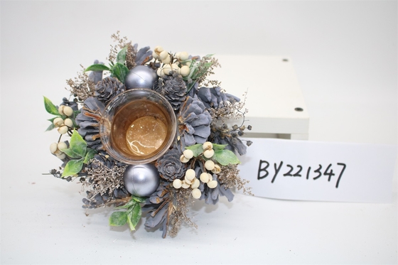New Style Wholesales Pine Cone Xmas Candle Holder Artificial Table Christmas Candle Holder Decoration