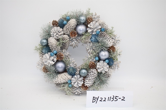 Wholesale Artificial Christmas Door Decoration Supplies Nature Pine Cone Large Christmas Wreath Garland Decor