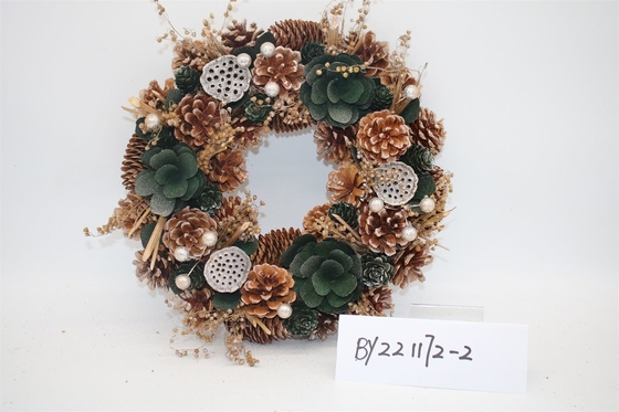 Wholesale Artificial Christmas Door Decoration Supplies Nature Pine Cone Large Christmas Wreath Garland Decor