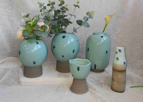 Factory Direct Supply Classic Handmade Pottery Clay Flower Pot Porcelain Ceramic Statued Vase For Home Decor