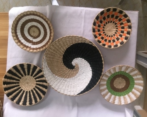 2021 new design High quality Wholesale seagrass wicker wall baskets wall plates hanging decor items