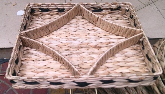 Hot sale eco-friendly waterhyacinth handmade woven water hyacinth cabinet straw storage basket hamper