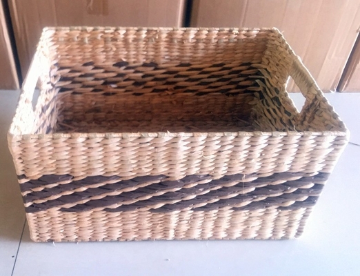 Hot sale eco-friendly waterhyacinth handmade woven water hyacinth cabinet straw storage basket hamper