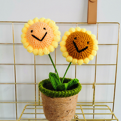 New Creative Luxury Handmade Crochet Knitting Plants Flowers Handicraft Home Decorations Crochet Flower