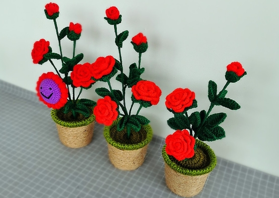 New Creative Luxury Handmade Crochet Knitting Plants Flowers Handicraft Home Decorations Crochet Flower